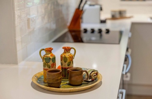 Port Macquarie Apartment | Shelly Cove Apartment 12 - aircon, pool, beach across road