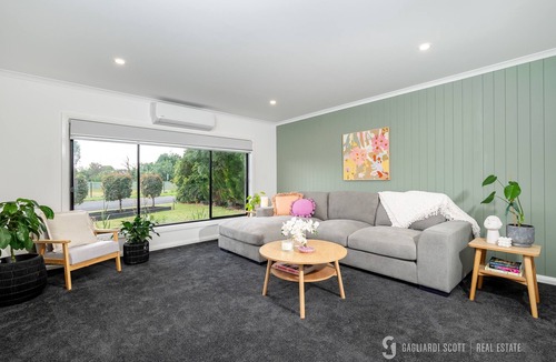 Shepparton South House | Shepparton Escape: Chic 3BR near Lake
