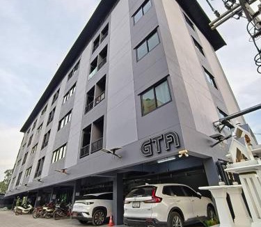 Khlong Luang Hotel | SHIN GTA Thanyaburi
