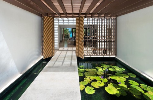 Gibbs Bay Villa | Shoestring