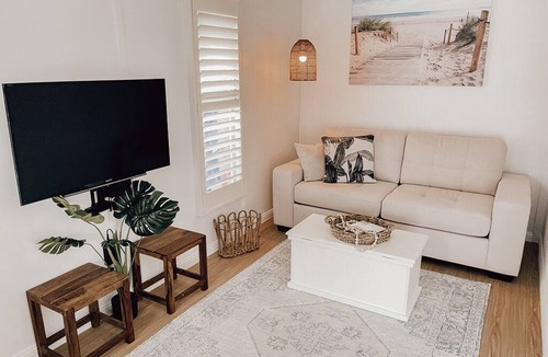 Lennox Head Bed & Breakfast | Silkwood Cottage Guest House
