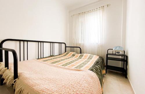 Espiche Apartment | Simple Beach Lovers' Retreat in Espiche #1888