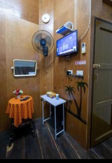 Chakkrawat Hostel | Sip N' Camp