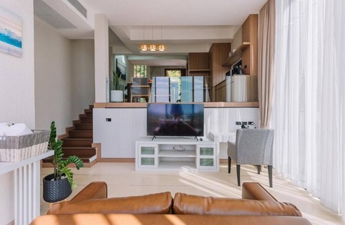 Surat Thani Hotel | Sky Hill Villa Suratthani