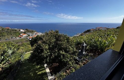 Lombo do Doutor Villa | Sky & Ocean Villa