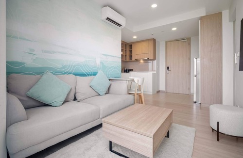 Laguna Condo | Skypark Aurora 3, Two-Bedroom 2Bx Premium