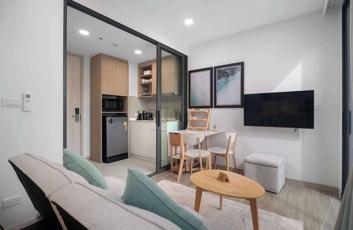 Laguna Condo | Skypark Aurora, Studio 1A Deluxe