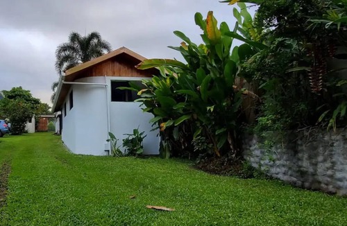 La Fortuna Apartment | Sleeps 2 - Studio Apart.- AC - Hot water - Kitchenette - Pool