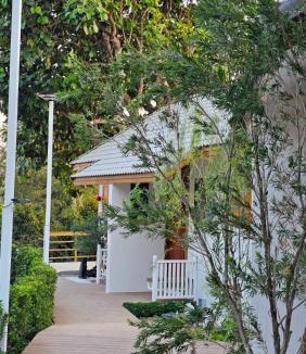 Thap Sai Hotel | Soidao Good View Resort