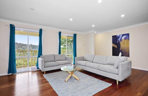Upper Ferntree Gully House | Spacious 3BR Family Haven in Upper Ferntree Gully