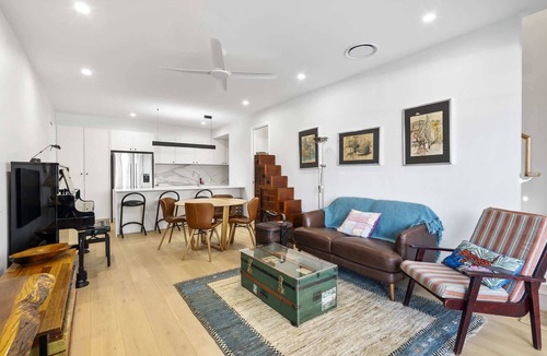Clayfield House | Spacious 3-Bed Clayfield House with Patio and BBQ