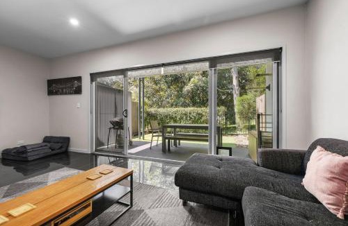 Carindale House | Spacious 3 bedroom townhouse in prime location!