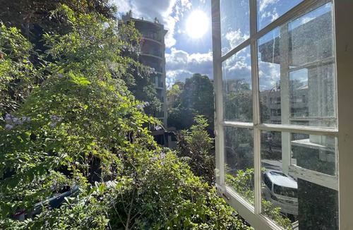 Kings Cross Apartment | Spacious 3BR by CBD–Walk to Harbour, Parks & Cafés