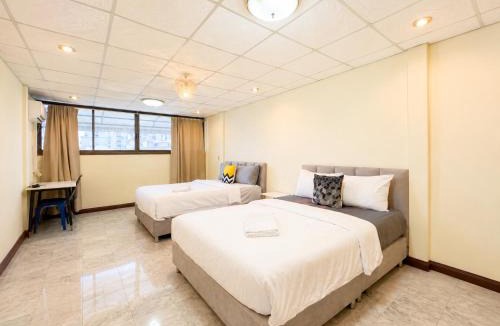 Bang Na Villa | Spacious 3BR Townhouse w Rooftop Near BTS