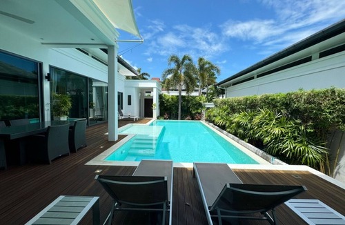 Chalong Villa | Spacious and Peaceful 2 Bedrooms Pool Villa in Rawai