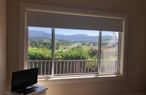 Broughton Village House | Spacious Country Cottage located close to Berry & Gerringong