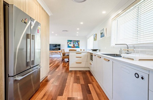 Killcare Heights House | Spacious Family Retreat by HolidayCo.