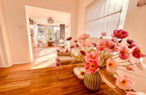 Bexley House | Spacious Private Room Near Airport and Transport