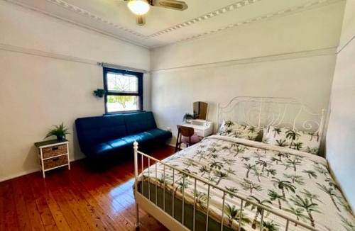 Bexley House | Spacious Private Room Near Airport and Transport
