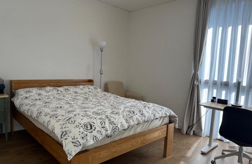 Botany Villa | Spacious & Quiet 4BR, 2BA Home Near Sydney Airport, CBD & Beaches