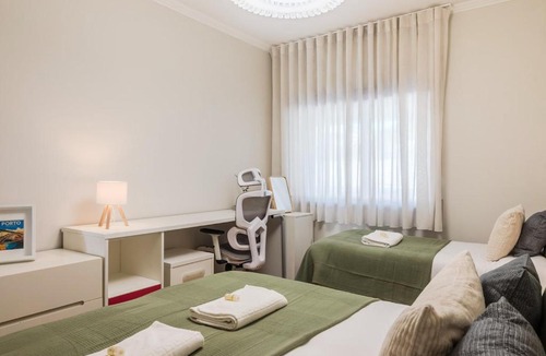 Canidelo Apartment | Spacious Seafront Residence - Family Friendly