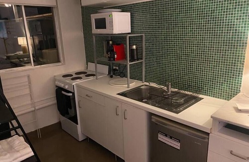 Haymarket Apartment | Spacious Studio w pool & just off Oxford St