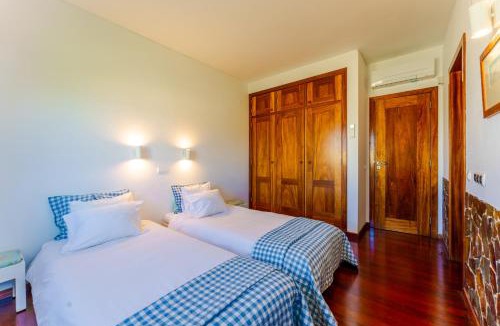 Sao Joao das Lampas Villa | Spacious Villa with Private Pool Sintra Ericeira