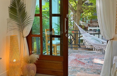 Hin Hong House | Srithanu Boho Home King Bed