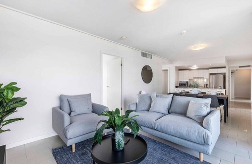 Brisbane Central Business District Apartment | Stadium Vue, 3Bd,Riverview Pool, 300m to S/Stadium