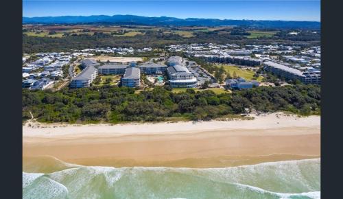 Kingscliff Apartment | Standard Hotel Room in Salt Beach Resort by uHoliday
