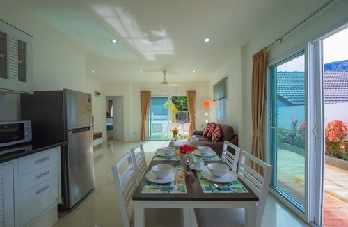 Chalong Villa | Star Private Pool Villa 2 Bedrooms