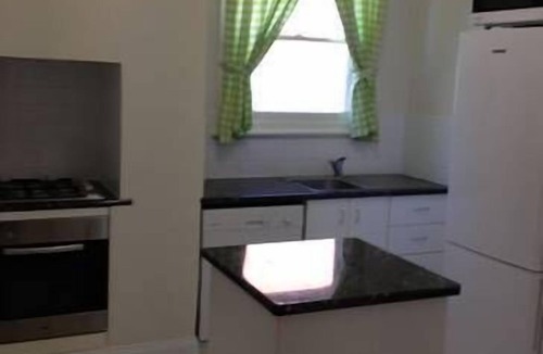 Wagga Wagga Cottage | Stay at Simmons' cabin