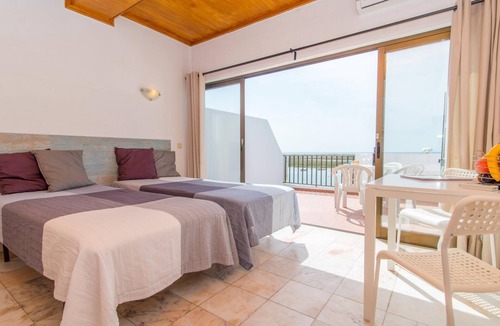 Cabanas Apartment | Studio Apartment with Sea View
