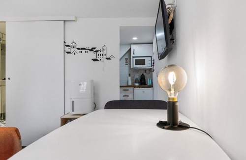 Santo Estevao Apartment | Studio Basement flat in the heart of alfama