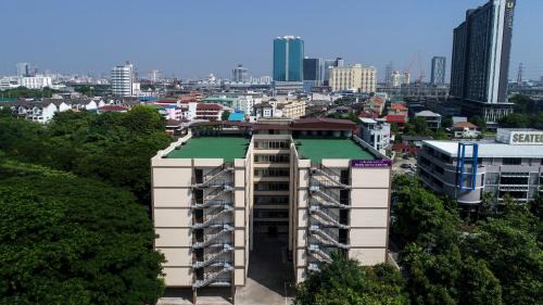Khlong Tan Nuea Hotel | Studio Residence Sukhumvit 71
