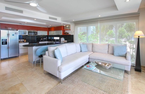 Maxwell House | Stunning Beachfront 2-Bed Condo with Pool - Ocean One 204 by BSL Rentals