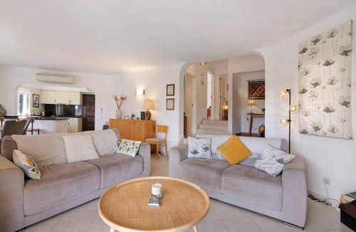 Alpouvar Villa | Stupenda villa climatizzata