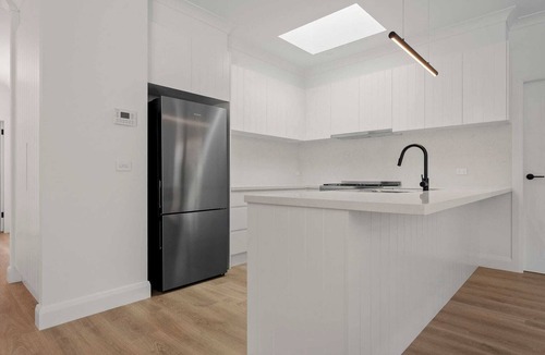 Bathurst House | Stylish Central Bathurst Stay