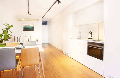 Ultimo Apartment | Stylish Studio with Balcony near Darling Square