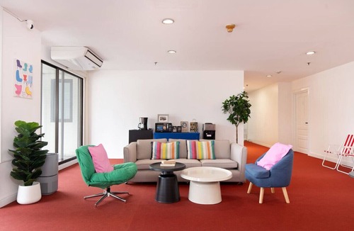 Ploenchit Apartment | Stylish Twin BR w/Ensuite Bath & Relaxing Tub BTB7