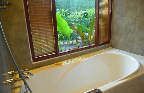 Makham Tia Resort | Sucholtee Resort