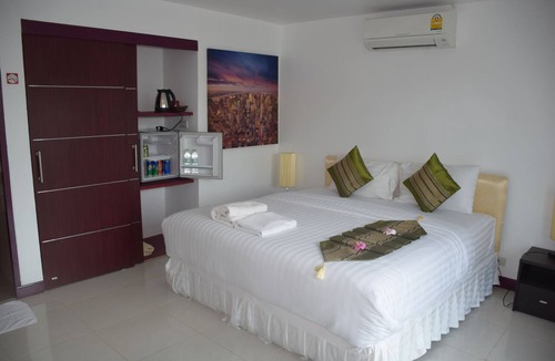 Sing Buri Hotel | Sumali Villa
