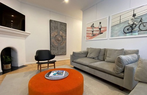 North Bondi Apartment | Sun-Filled, Family Friendly, 2 Bedroom Apartment That Sleeps 6 in North Bondi