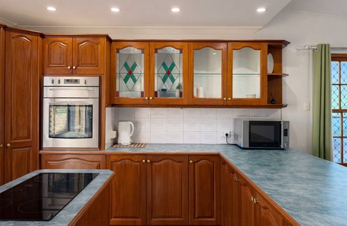 Rochedale South House | Sunbeam Sanctuary - 3BR House in Rochedale South