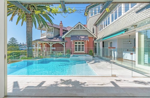 Sydney Villa | Sunny Brae - award-winning heritage oasis with 270 degree harbour views