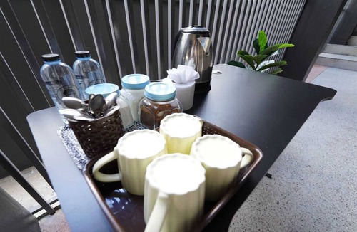 Samsen Nok House | Sunny Twin Escape | Trendy Comfort in Bangkok