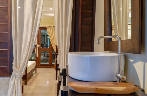Wat Ket Hotel | Sunny V Hotel