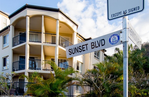 Surfers Paradise Hotel | Sunset Island Resort