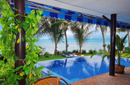 Bang Po Villa | Superb Beachfront Villa with private Pool & Jacuzzi in tropical garden.