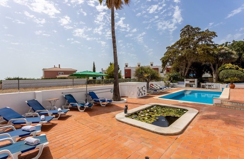 Alporchinhos Villa | Superb Carvoeiro Villa | Villa Alegria do Sul | 7 Bedrooms | Pool & Sun Terrace